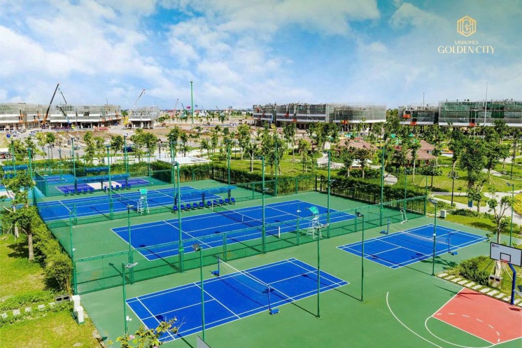 Hoàn thiện sân tennis, pickleball tại Vinhomes Dương Kinh Hoàn thiện sân tennis, pickleball tại Vinhomes Dương Kinh